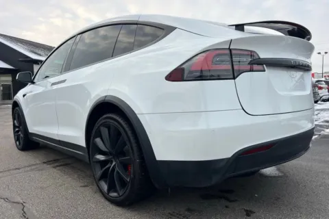 More photos of 2021 Tesla Model X Performance at AutoGiant USA Indianapolis, IN