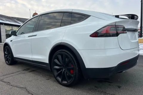 More photos of 2021 Tesla Model X Performance at AutoGiant USA Indianapolis, IN
