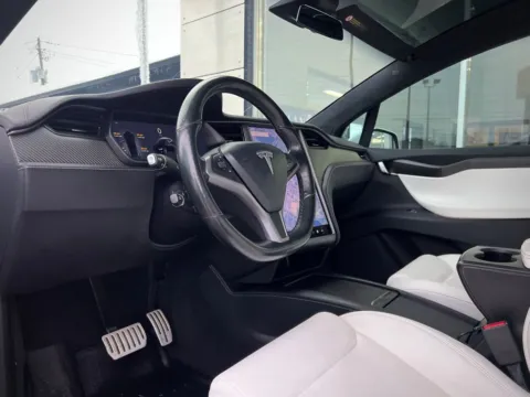 Photos of 2021 Tesla Model X Performance for sale in Indianapolis, IN at AutoGiant USA Indianapolis