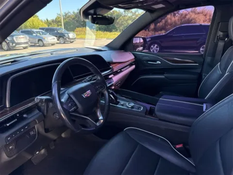 More photos of 2021 Cadillac Escalade Premium Luxury at AutoGiant USA Indianapolis, IN