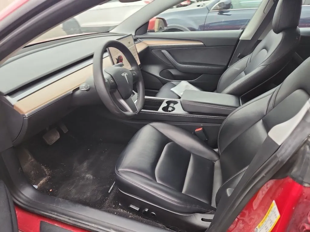 2021 Tesla Model 3 Long Range photo 4