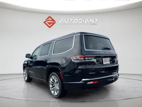 More photos of 2022 Jeep Grand Wagoneer Series II at AutoGiant USA Indianapolis, IN