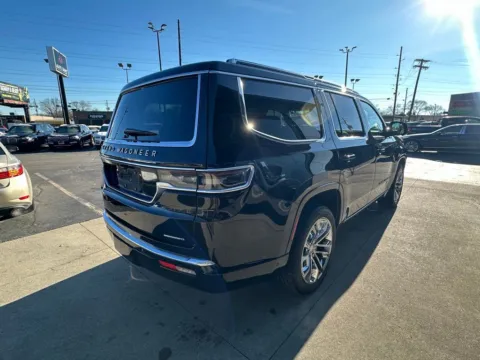 More photos of 2022 Jeep Grand Wagoneer Series II at AutoGiant USA Indianapolis, IN
