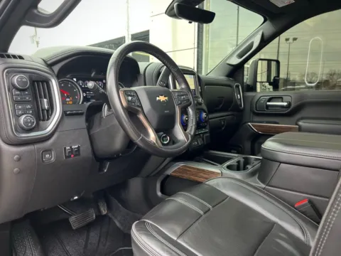 Photos of 2023 Chevrolet Silverado 3500HD High Country for sale in Indianapolis, IN at AutoGiant USA Indianapolis