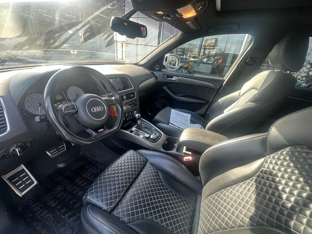 2016 Audi SQ5 Premium Plus photo 3