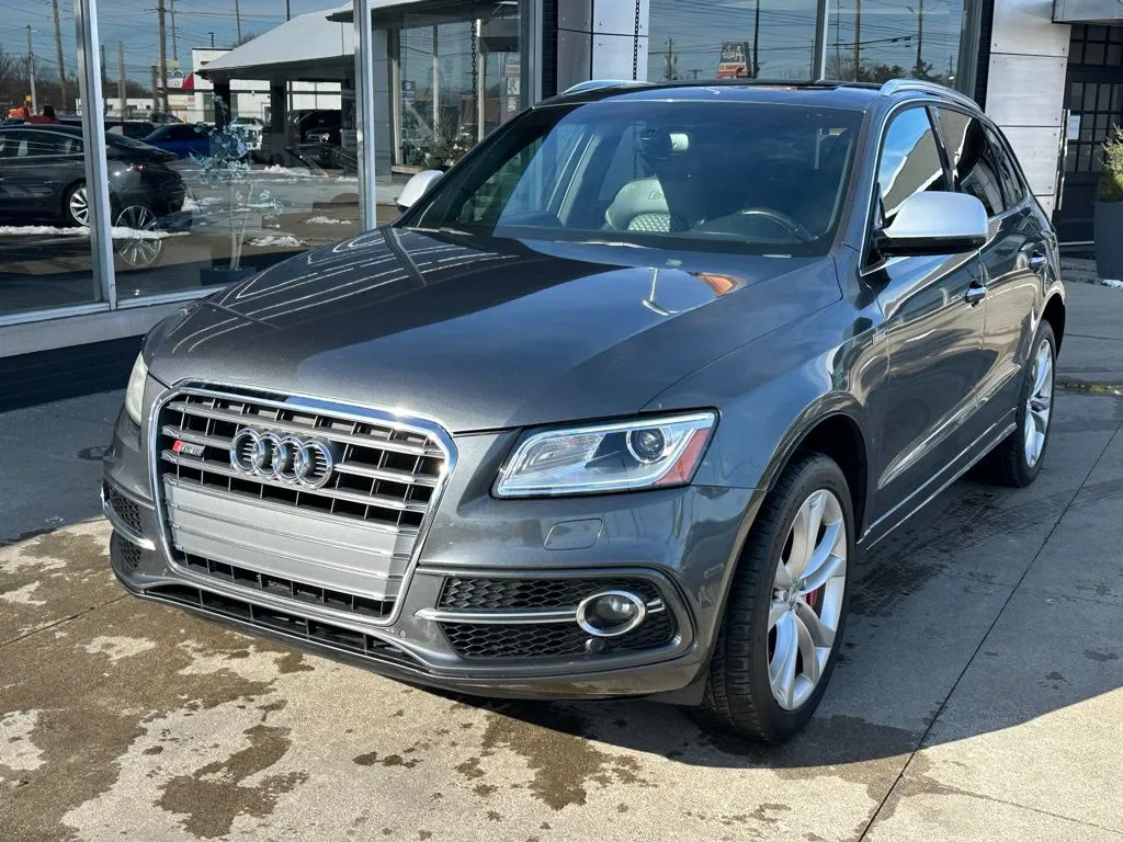2016 Audi SQ5 Premium Plus photo 2