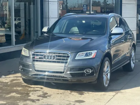 Gray 2016 Audi SQ5 3.0T Premium Plus for sale in Indianapolis, IN