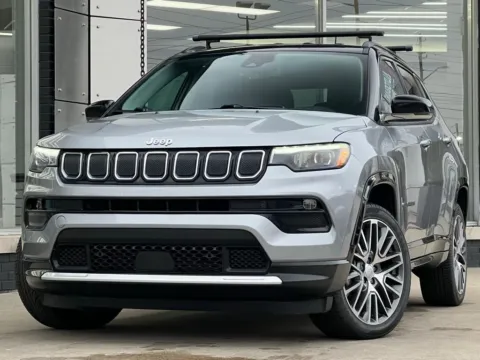 Silver 2022 Jeep Compass Limited for sale in Indianapolis, IN