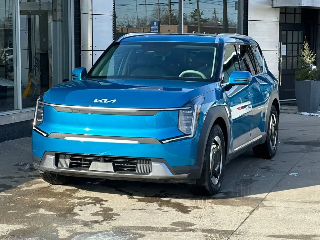Blue 2025 Kia EV9 Wind for sale in Indianapolis, IN
