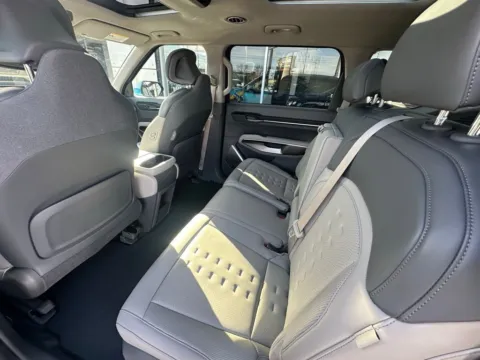 More photos of 2025 Kia EV9 Wind at AutoGiant USA Indianapolis, IN