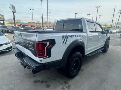 More photos of 2018 Ford F-150 Raptor at AutoGiant USA Indianapolis, IN
