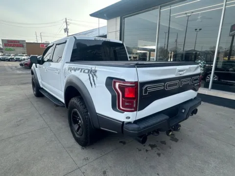 More photos of 2018 Ford F-150 Raptor at AutoGiant USA Indianapolis, IN