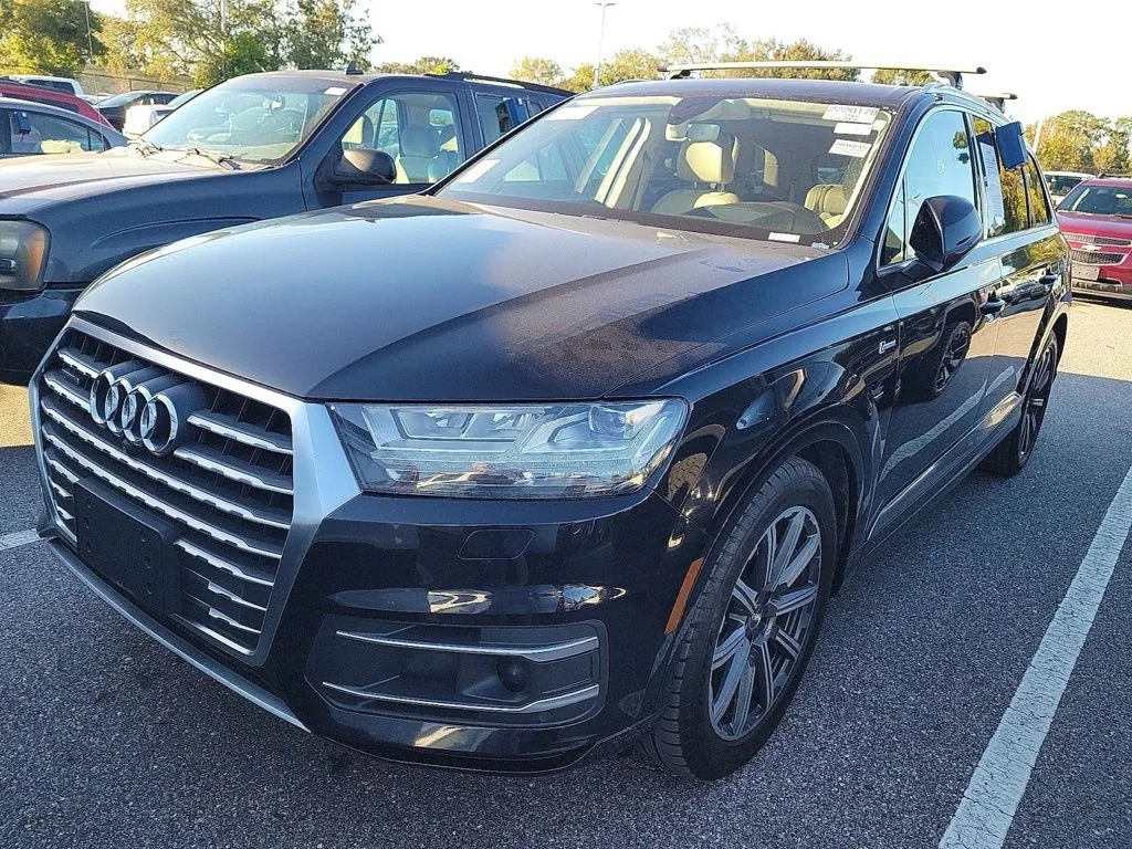 Black 2017 Audi Q7 3.0T Prestige for sale in Indianapolis, IN