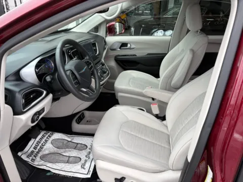 Another view of 2017 Chrysler Pacifica Hybrid Touring Plus for sale in Indianapolis, IN at AutoGiant USA Indianapolis