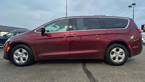 Another view of 2017 Chrysler Pacifica Hybrid Touring Plus for sale in Indianapolis, IN at AutoGiant USA Indianapolis