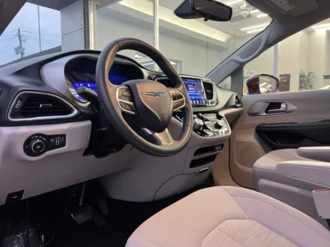 Photos of 2017 Chrysler Pacifica Hybrid Touring Plus for sale in Indianapolis, IN at AutoGiant USA Indianapolis