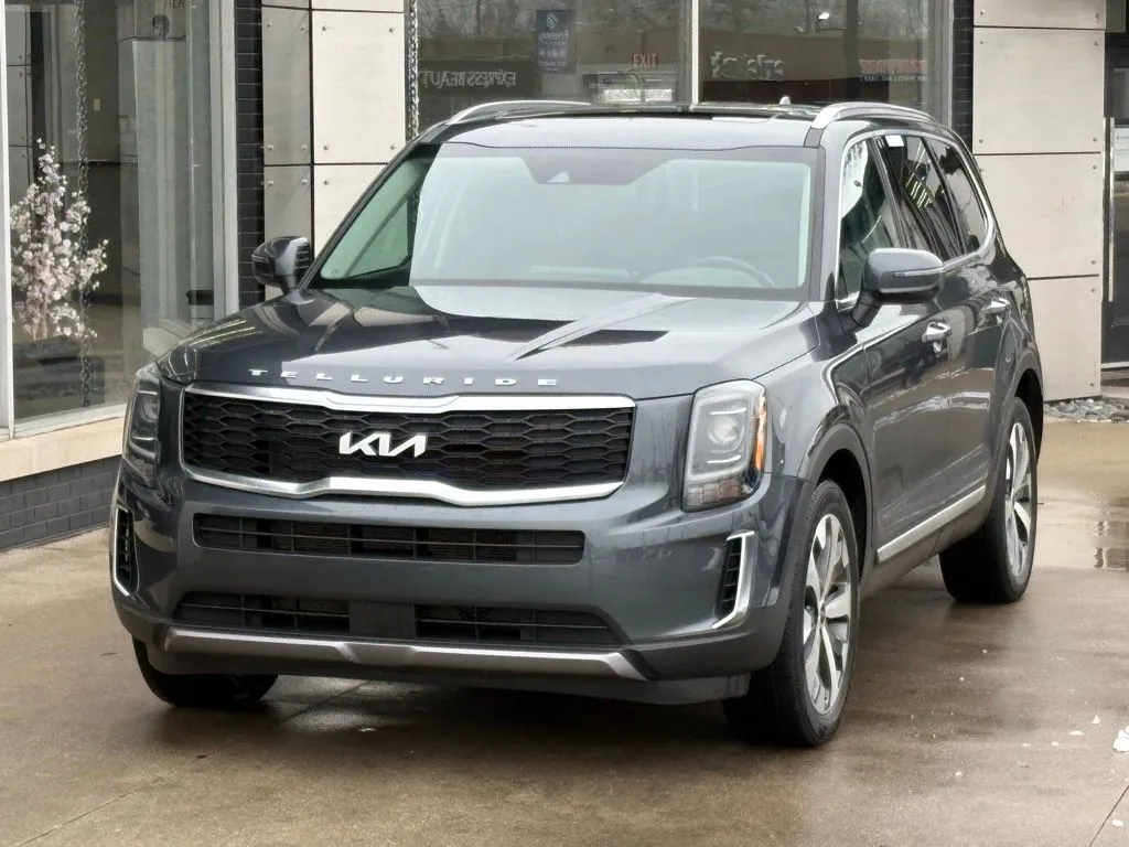 Gray 2022 Kia Telluride S for sale in Indianapolis, IN