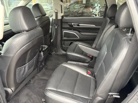 More photos of 2022 Kia Telluride S at AutoGiant USA Indianapolis, IN