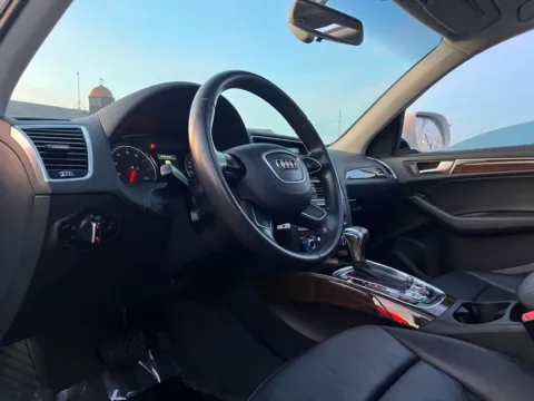 Photos of 2016 Audi Q5 2.0T Premium for sale in Indianapolis, IN at AutoGiant USA Indianapolis