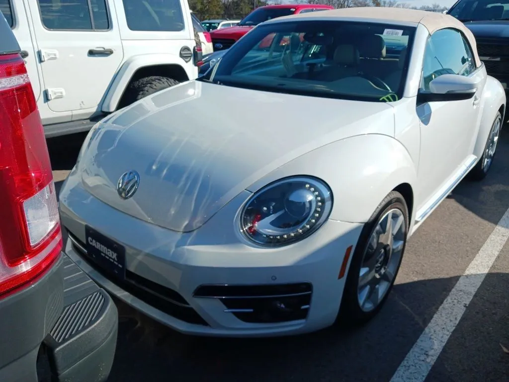 White 2018 Volkswagen Beetle 2.0T SE for sale in Indianapolis, IN