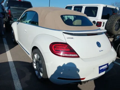 More photos of 2018 Volkswagen Beetle 2.0T SE at AutoGiant USA Indianapolis, IN