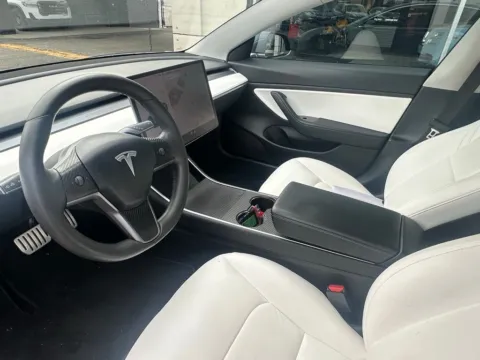 Photos of 2020 Tesla Model 3 Performance for sale in Indianapolis, IN at AutoGiant USA Indianapolis