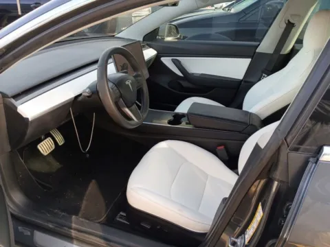 More photos of 2020 Tesla Model 3 Performance at AutoGiant USA Indianapolis, IN