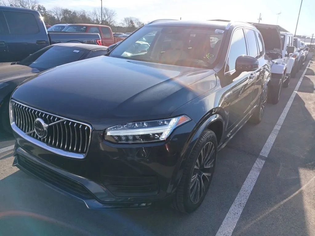 Gray 2022 Volvo XC90 T5 Momentum for sale in Indianapolis, IN