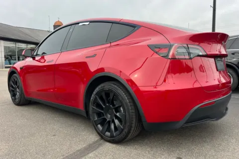 More photos of 2022 Tesla Model Y Long Range at AutoGiant USA Indianapolis, IN