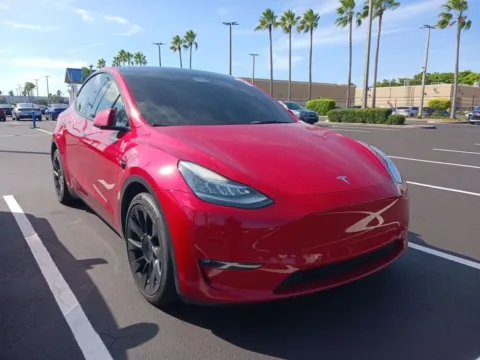 Photos of 2022 Tesla Model Y Long Range for sale in Indianapolis, IN at AutoGiant USA Indianapolis