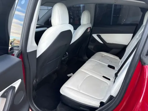 More photos of 2022 Tesla Model Y Long Range at AutoGiant USA Indianapolis, IN