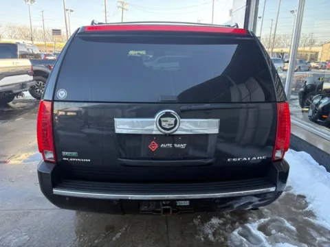 More photos of 2010 Cadillac Escalade ESV Platinum Edition at AutoGiant USA Indianapolis, IN