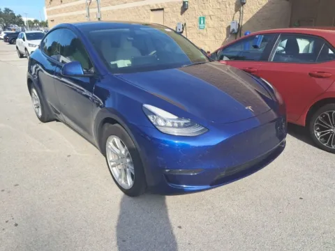 Photos of 2021 Tesla Model Y Standard Range for sale in Indianapolis, IN at AutoGiant USA Indianapolis