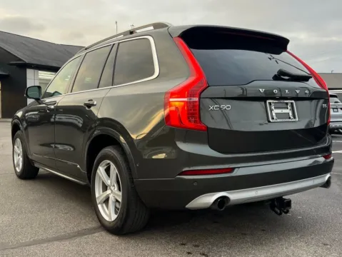 More photos of 2018 Volvo XC90 T5 Momentum 5P at AutoGiant USA Indianapolis, IN