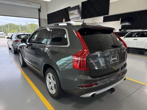 Photos of 2018 Volvo XC90 T5 Momentum 5P for sale in Indianapolis, IN at AutoGiant USA Indianapolis