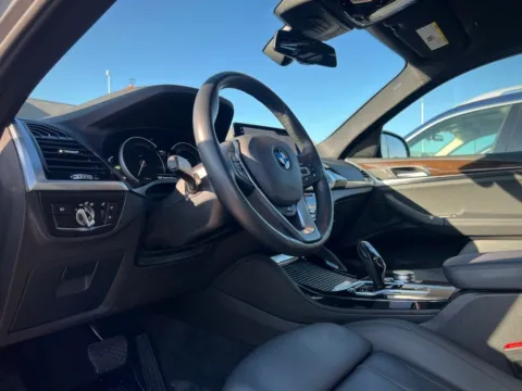 Photos of 2019 BMW X4 xDrive30i for sale in Indianapolis, IN at AutoGiant USA Indianapolis