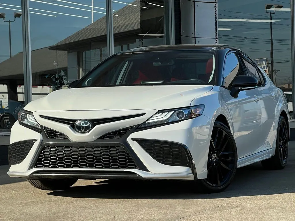 White 2023 Toyota Camry XSE for sale in Indianapolis, IN