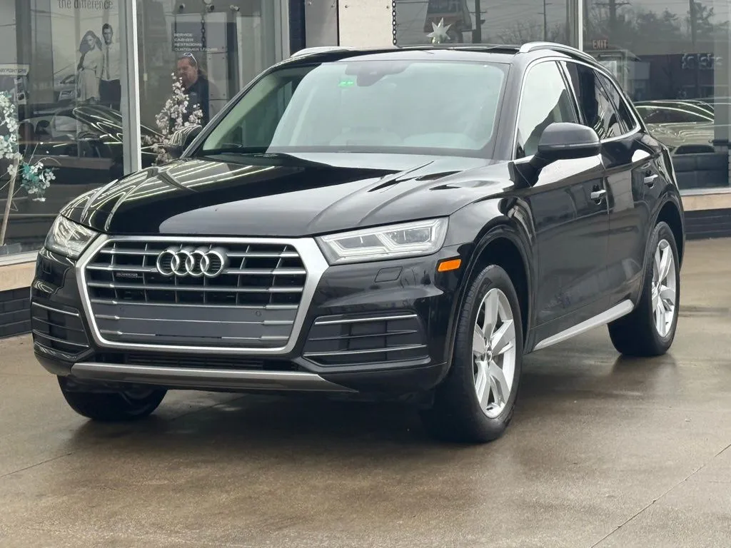 2018 Audi Q5 Premium Plus's photo
