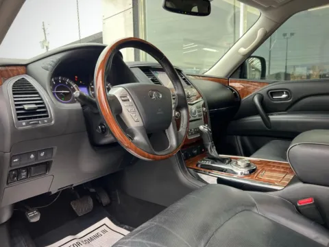 Photos of 2018 INFINITI QX80 for sale in Indianapolis, IN at AutoGiant USA Indianapolis