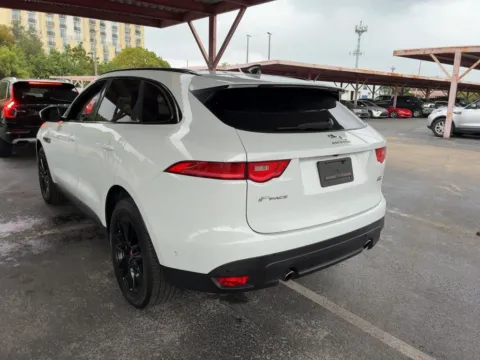 Another view of 2020 Jaguar F-PACE 25t Prestige for sale in Indianapolis, IN at AutoGiant USA Indianapolis