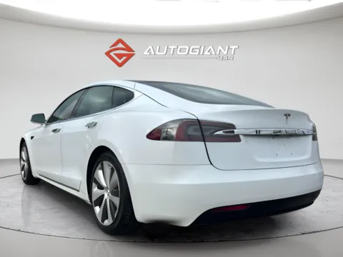 More photos of 2021 Tesla Model S Long Range at AutoGiant USA Indianapolis, IN