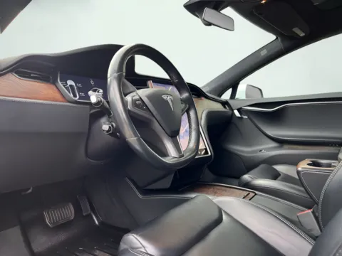 Photos of 2021 Tesla Model S Long Range for sale in Indianapolis, IN at AutoGiant USA Indianapolis