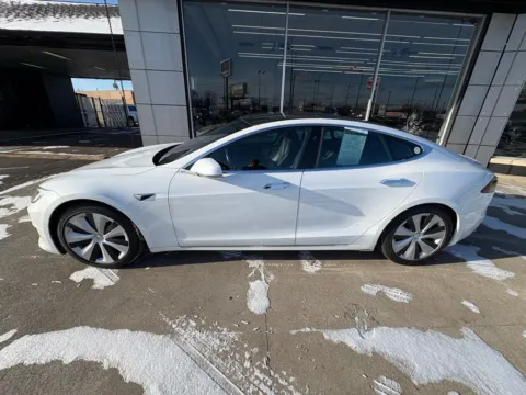 Photos of 2021 Tesla Model S Long Range for sale in Indianapolis, IN at AutoGiant USA Indianapolis