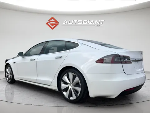 More photos of 2021 Tesla Model S Long Range at AutoGiant USA Indianapolis, IN