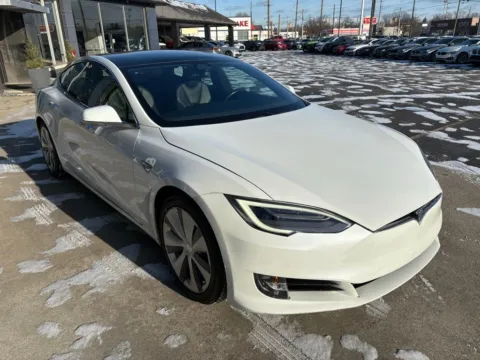 More photos of 2021 Tesla Model S Long Range at AutoGiant USA Indianapolis, IN