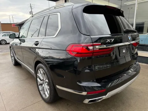 Photos of 2021 BMW X7 xDrive40i for sale in Indianapolis, IN at AutoGiant USA Indianapolis