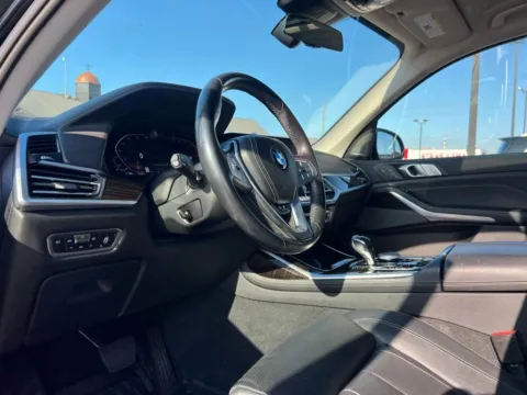 Photos of 2021 BMW X7 xDrive40i for sale in Indianapolis, IN at AutoGiant USA Indianapolis