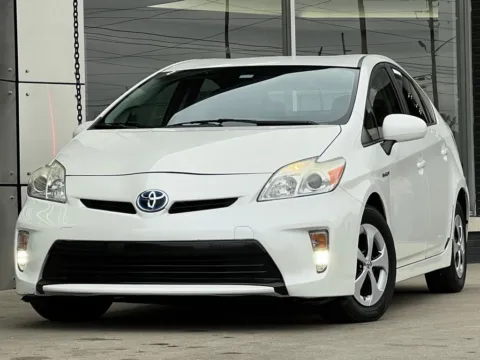 White 2015 Toyota Prius Two for sale in Indianapolis, IN