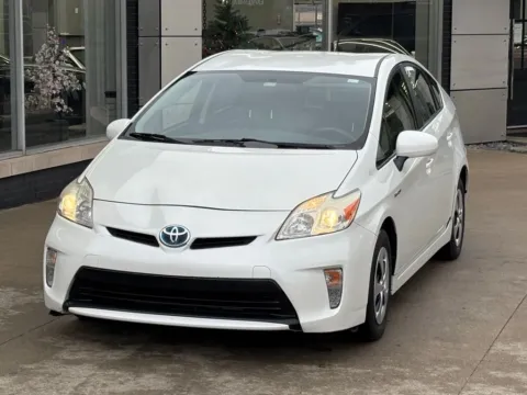 White 2015 Toyota Prius Two for sale in Indianapolis, IN