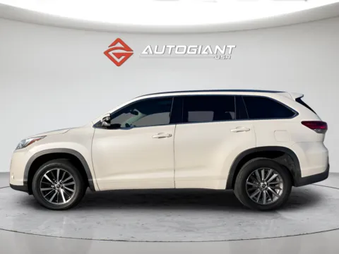 Another view of 2018 Toyota Highlander XLE for sale in Indianapolis, IN at AutoGiant USA Indianapolis